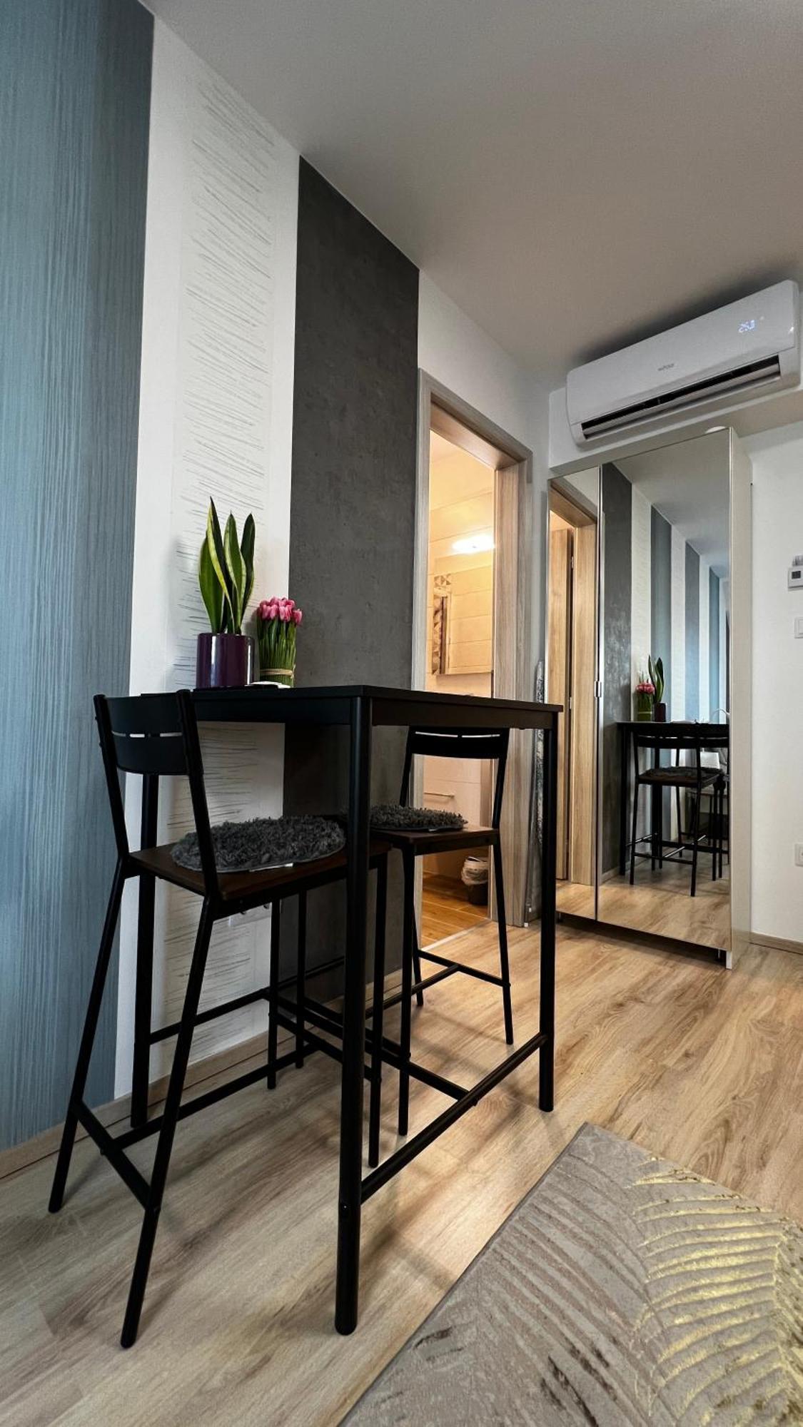 Westend - Studio Above The City Budapest Exterior foto
